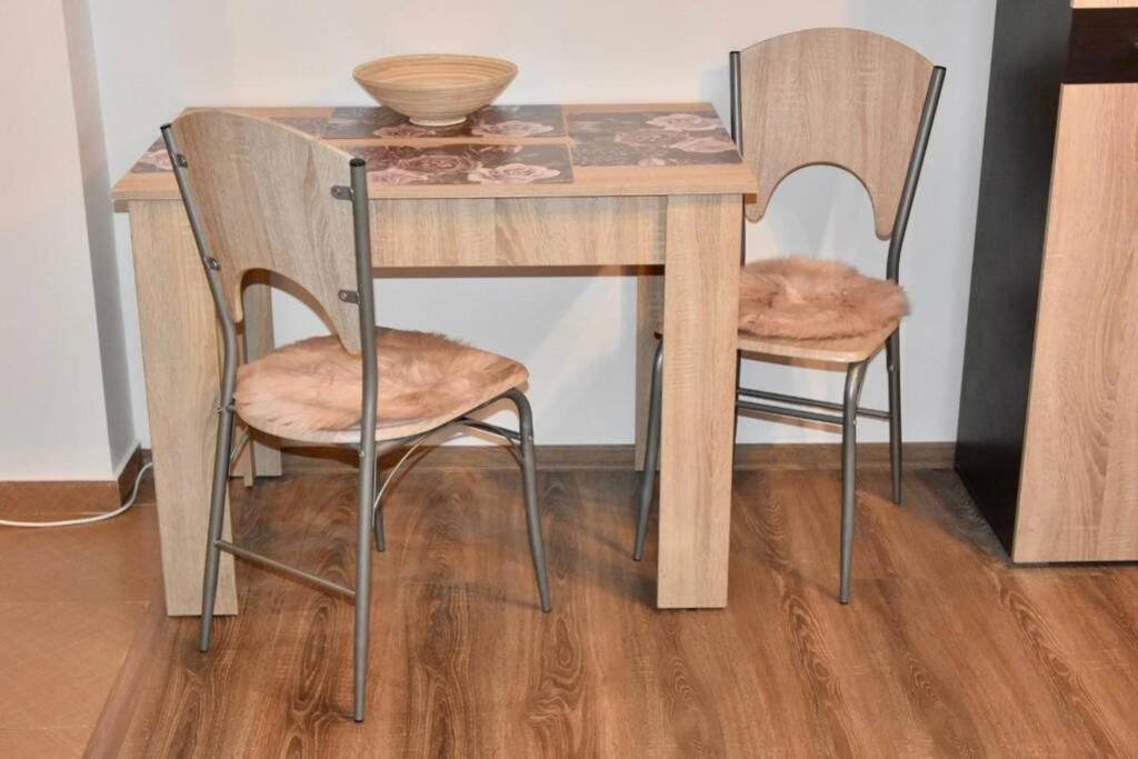 Pricop Residence Baia Mare Bagian luar foto